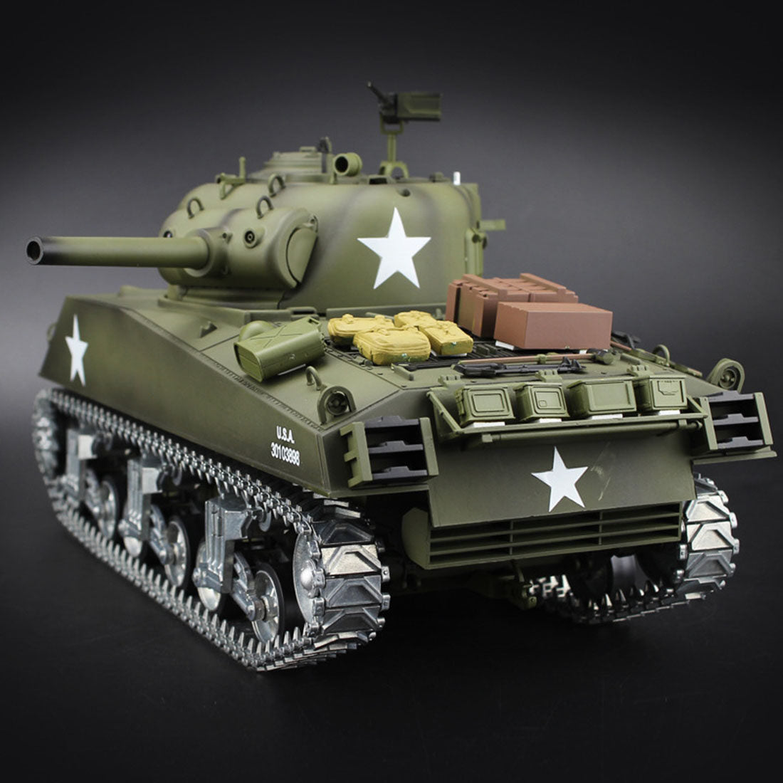 1:16 2.4G American M4A3 Sherman Simulated RC Tank with Light Sound Smoke Shooting Effect