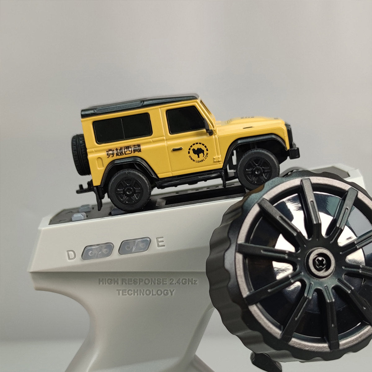 LDARC R01 1/64 2.4G RC Mini Climbing Car Model with Interactive Light (RTR)